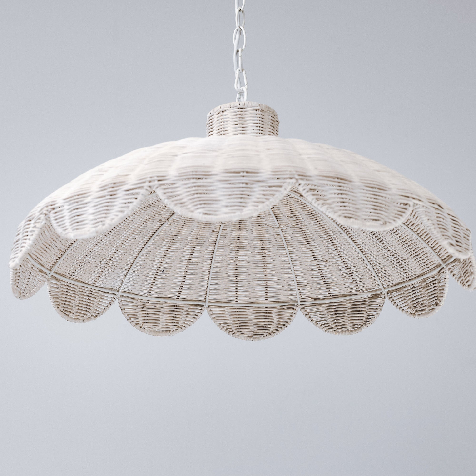 Alice Scallop Rattan Pendant Light - Elegant White Design