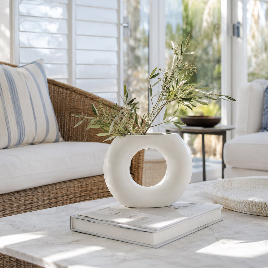 Azalea Ceramic Vase - Modern Elegance for Any Home