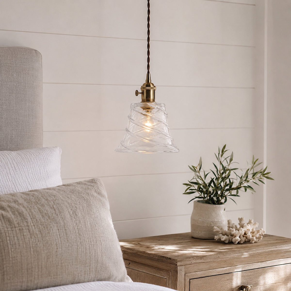 Belle Vintage Glass Pendant Light
