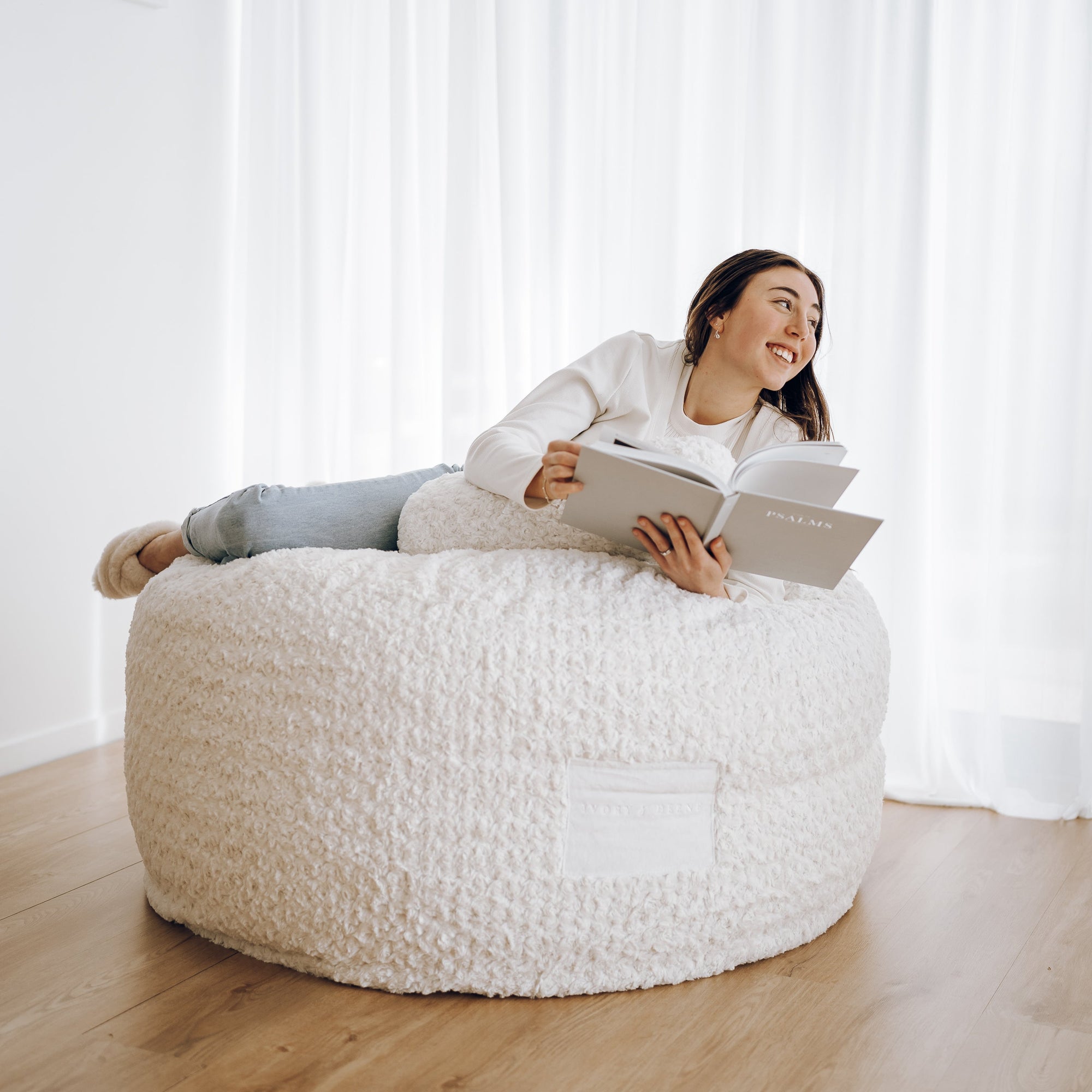 DreamPod® Classic White Bean Bag - Comfort & Style for Any Space