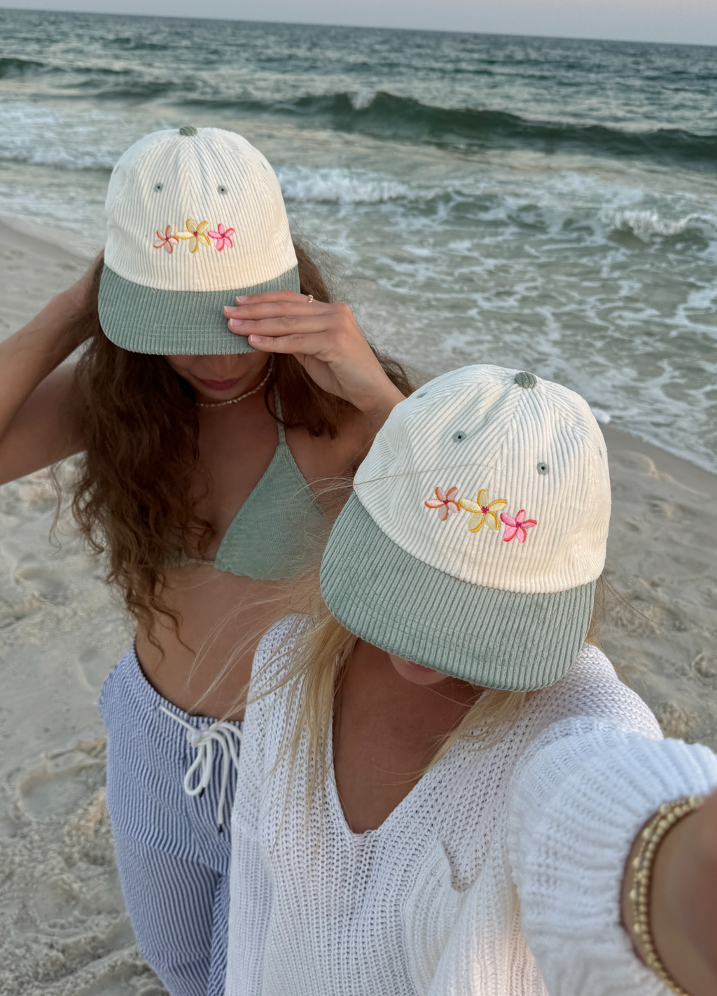 Retro Flower Bloom Lid - Stylish 6-Panel Cap Enhancer