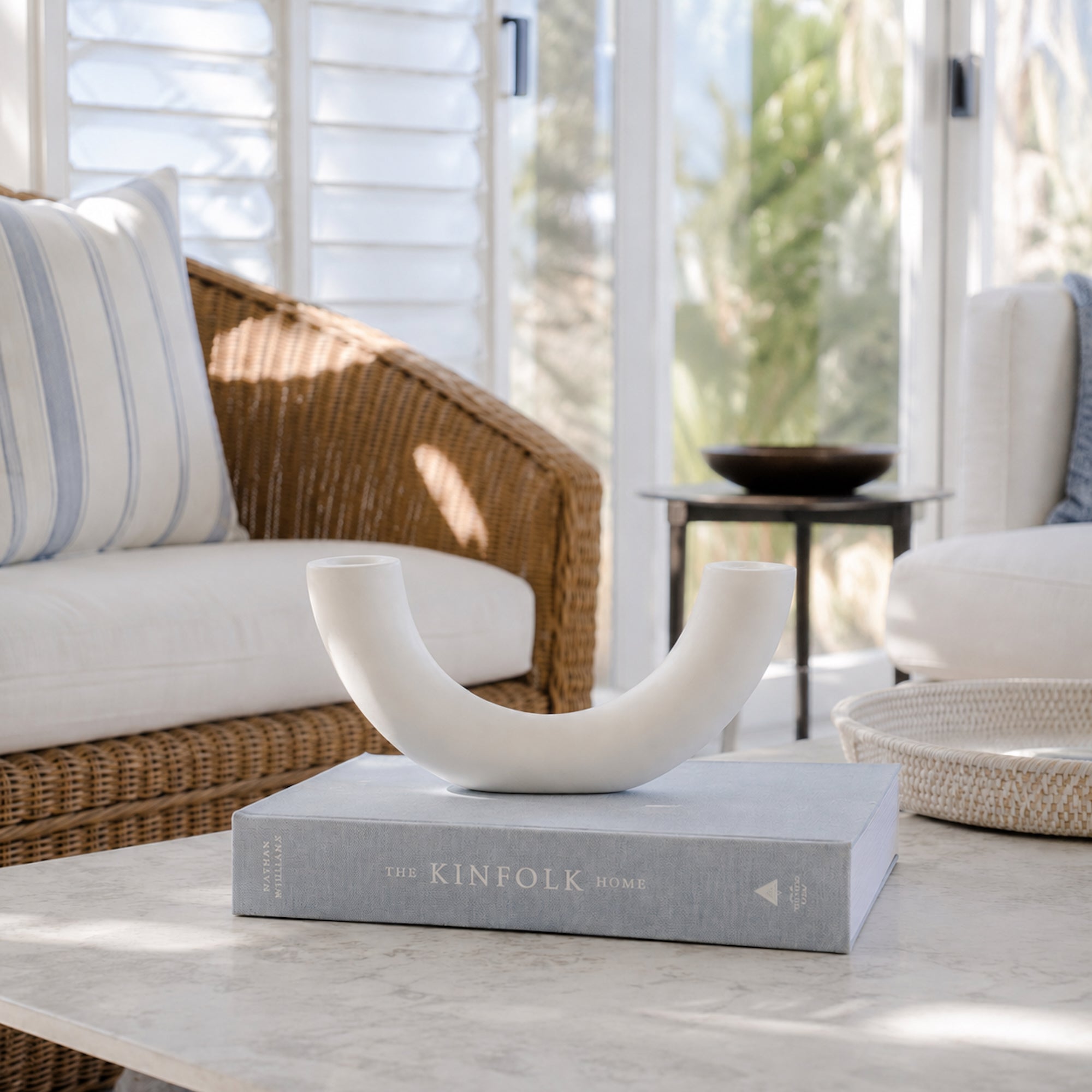 Lotus Ceramic Vase - Elegant Decor for Any Space