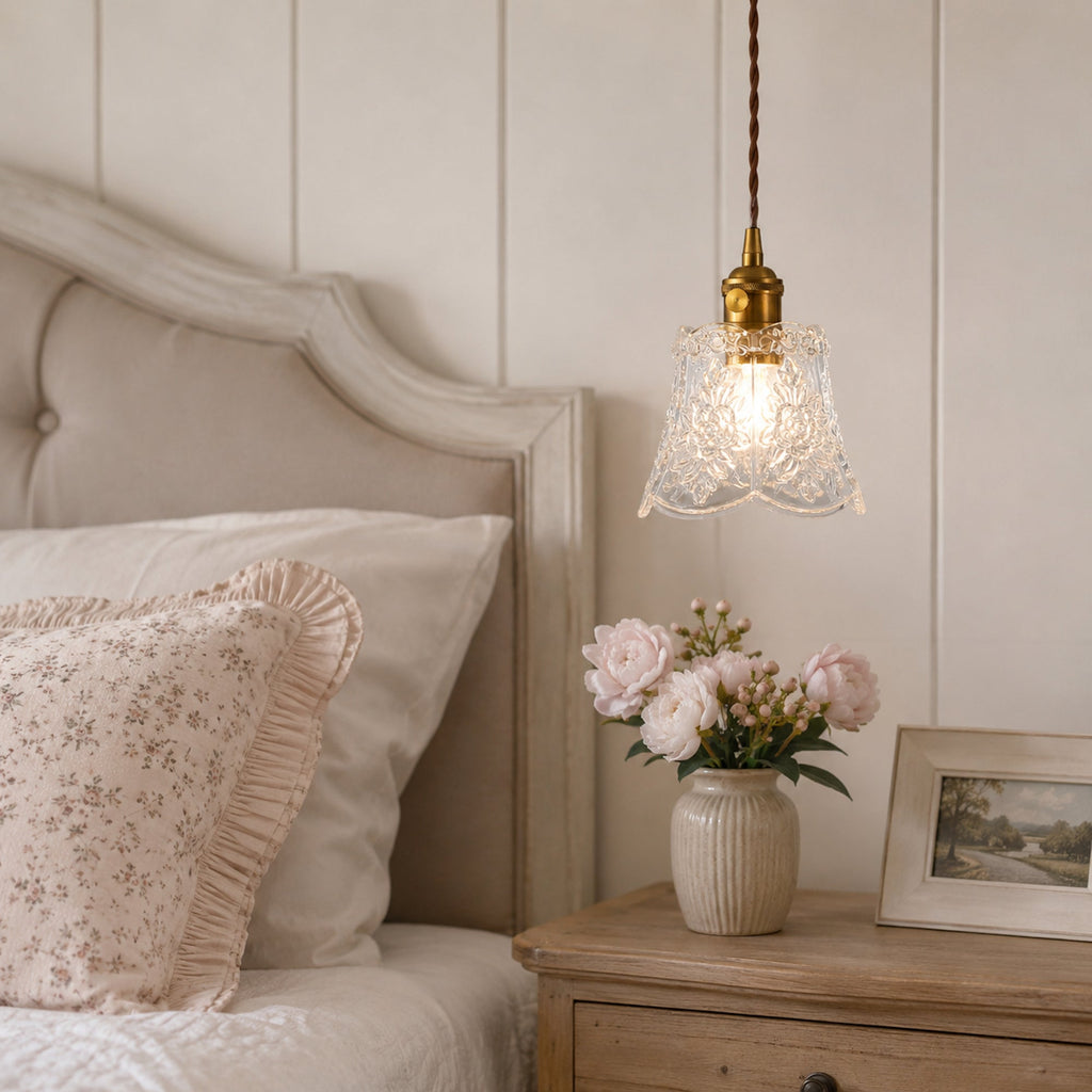 Mia Vintage Scallop Edge Glass Pendant Light - Elegant & Adjustable