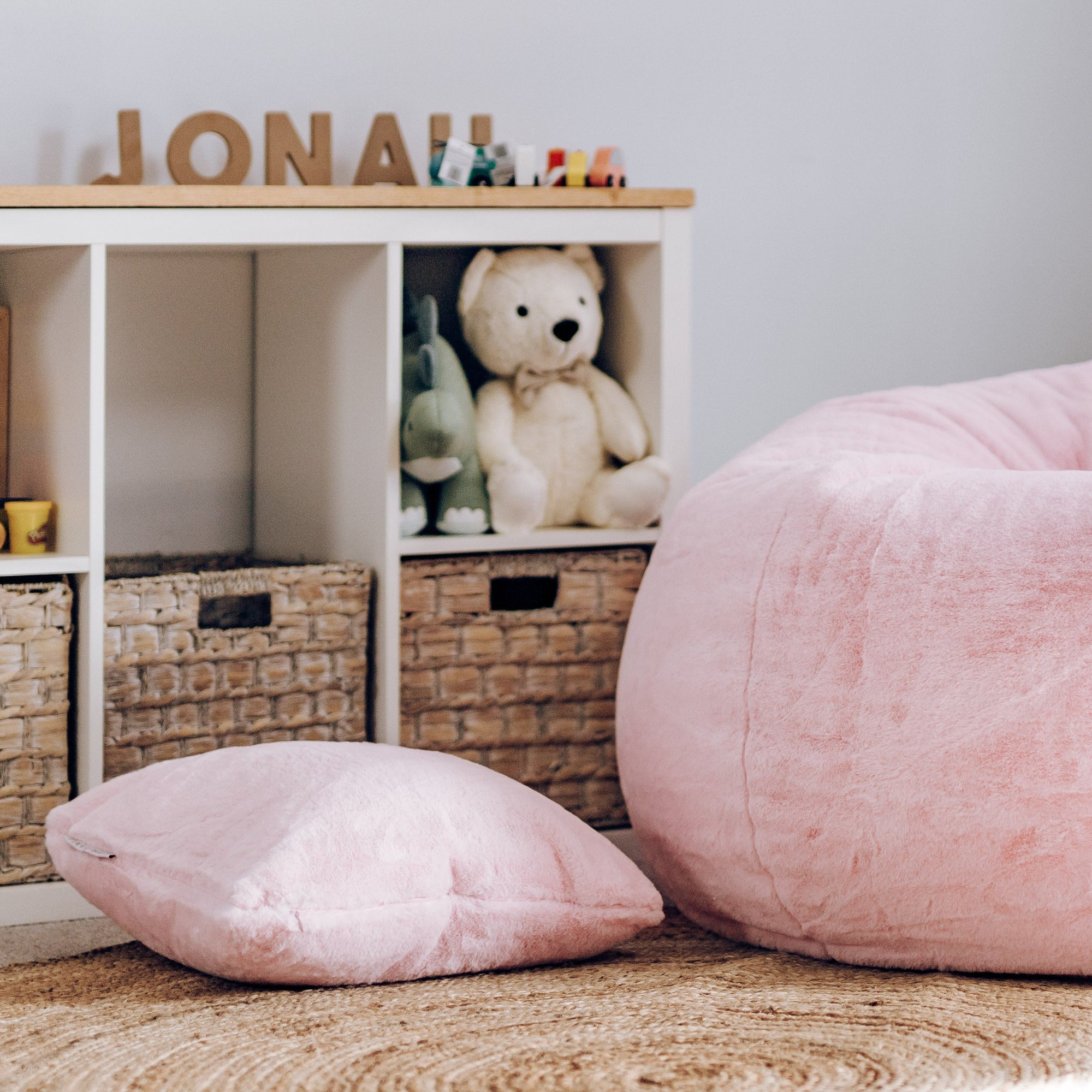 Soft Pink Cloud Plush Fur Cushion Cover with Insert | Cozy Elegance