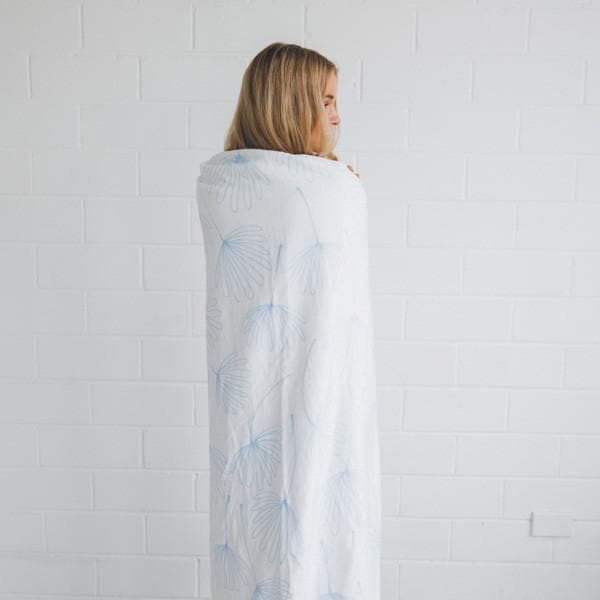 Luxurious Round Beach Towel & Picnic Blanket - Daydreaming Style