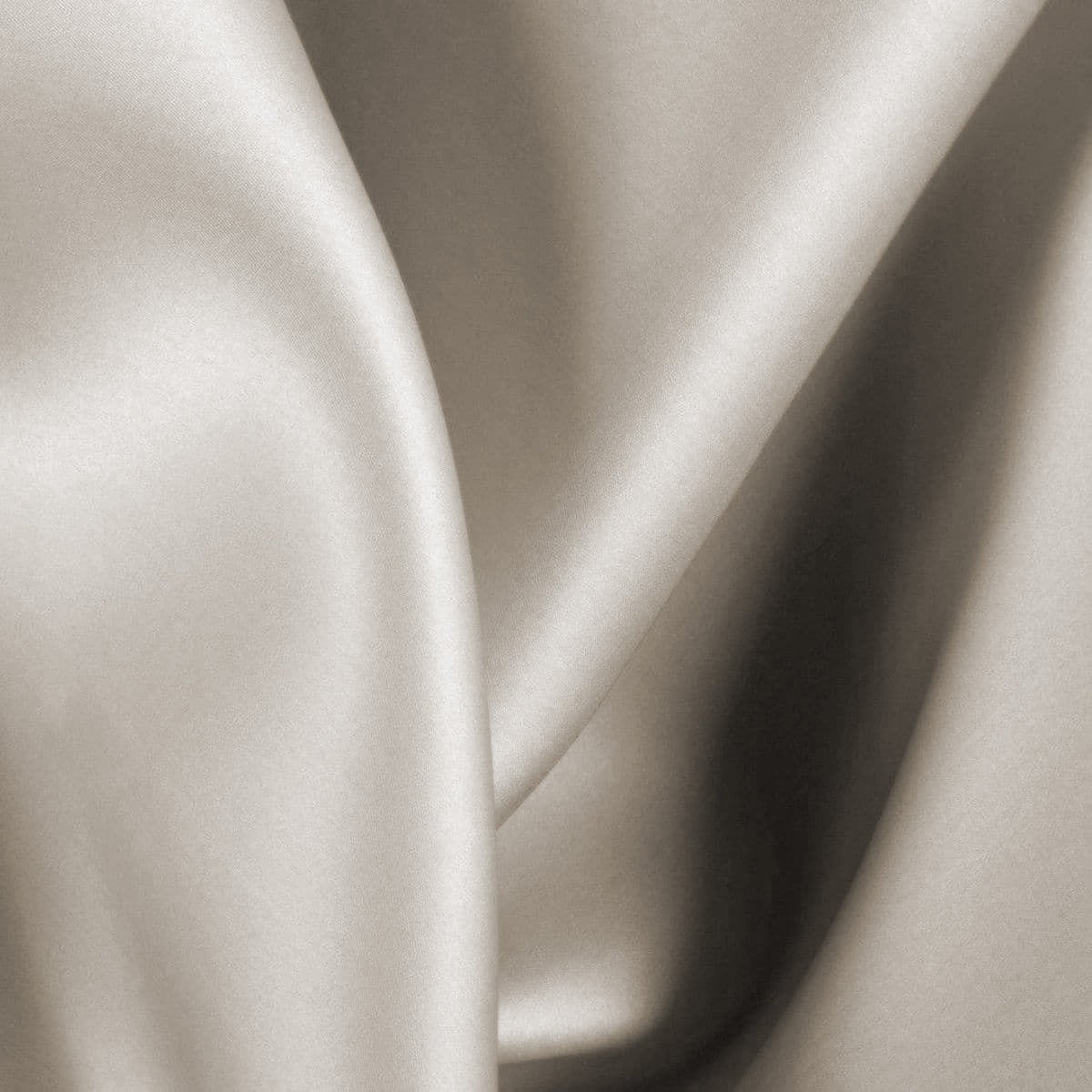Luxurious Bamboo Pillowcase Set – Silky Soft Comfort in Latte