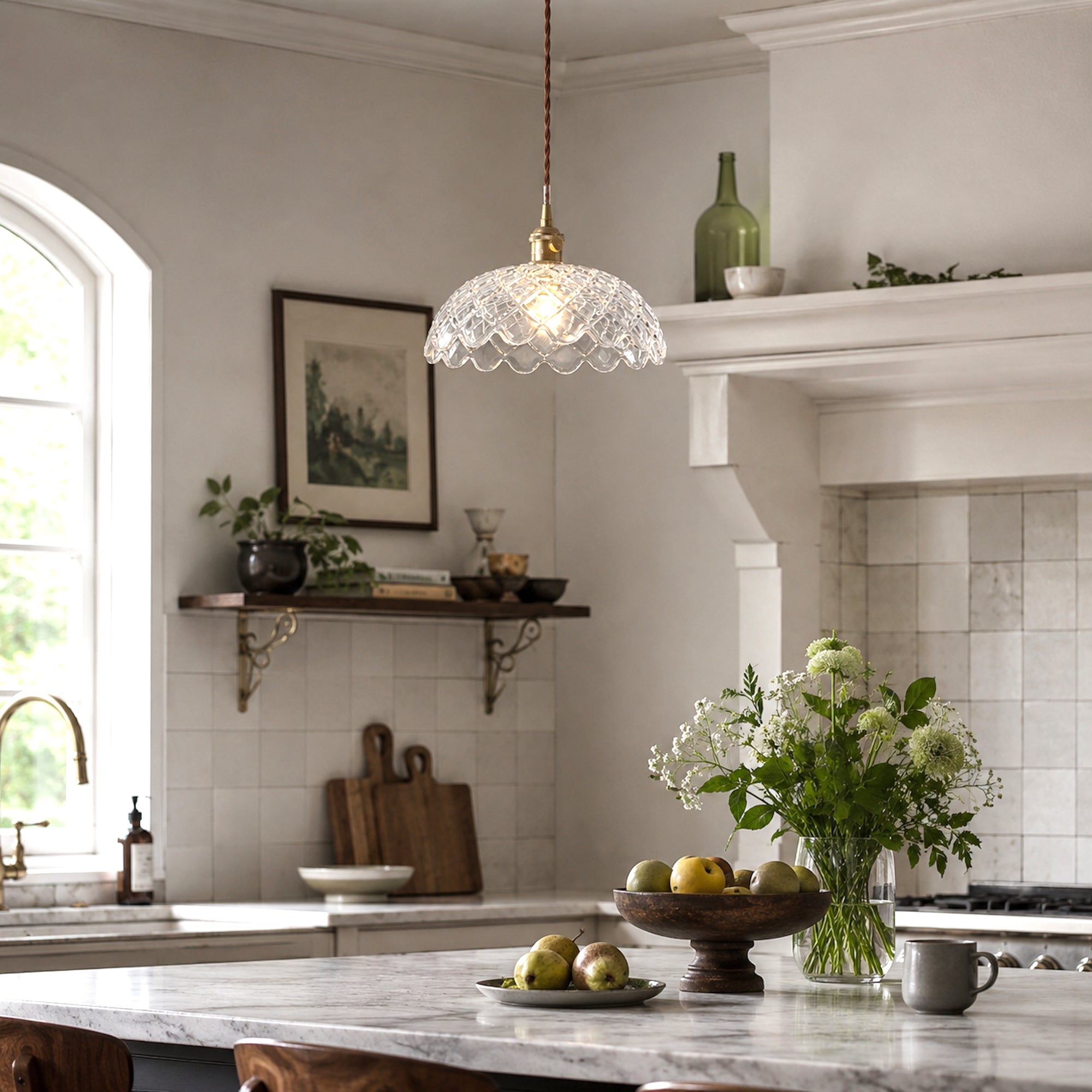 Isabel Vintage Scallop Edge Glass Pendant Light - Elegant Design