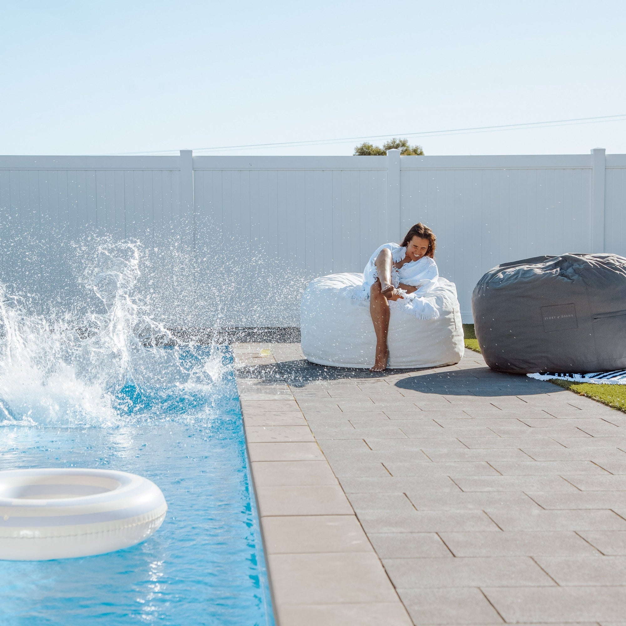 Outdoor DreamPod® Classic Beanbag - Relax in Style
